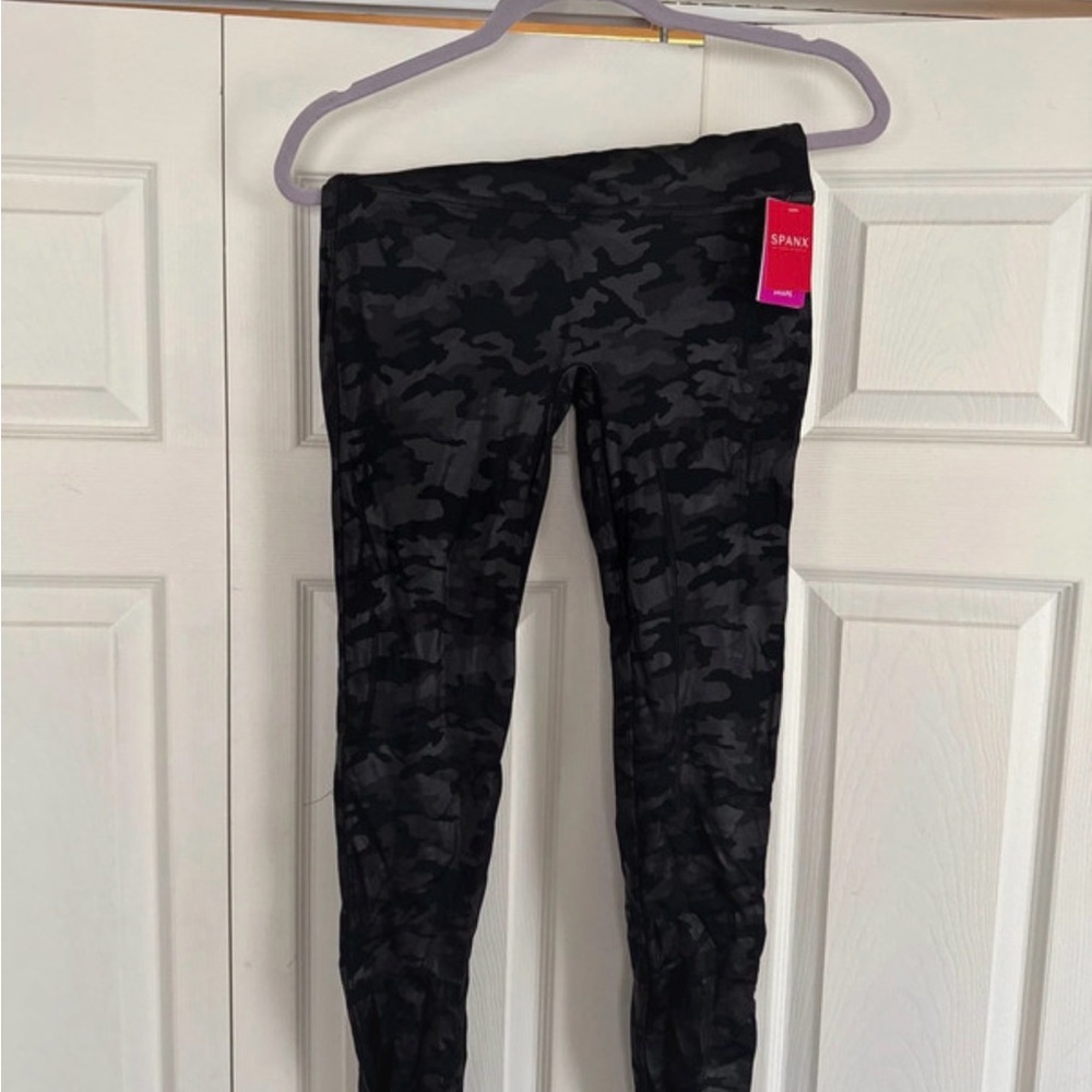 SPANX Black Camouflage Leggings